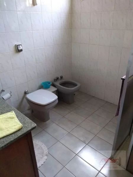 Casa à Venda - Bairro América